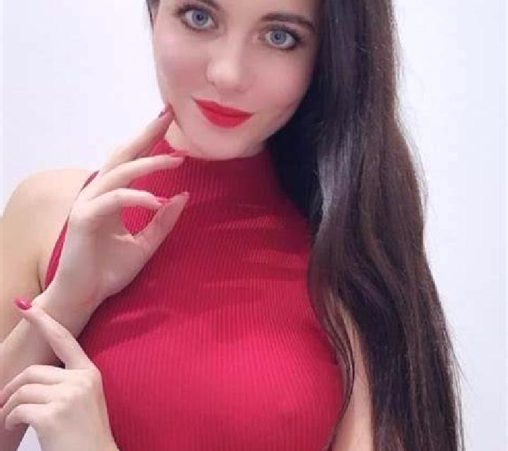 Ariadna Palena escort