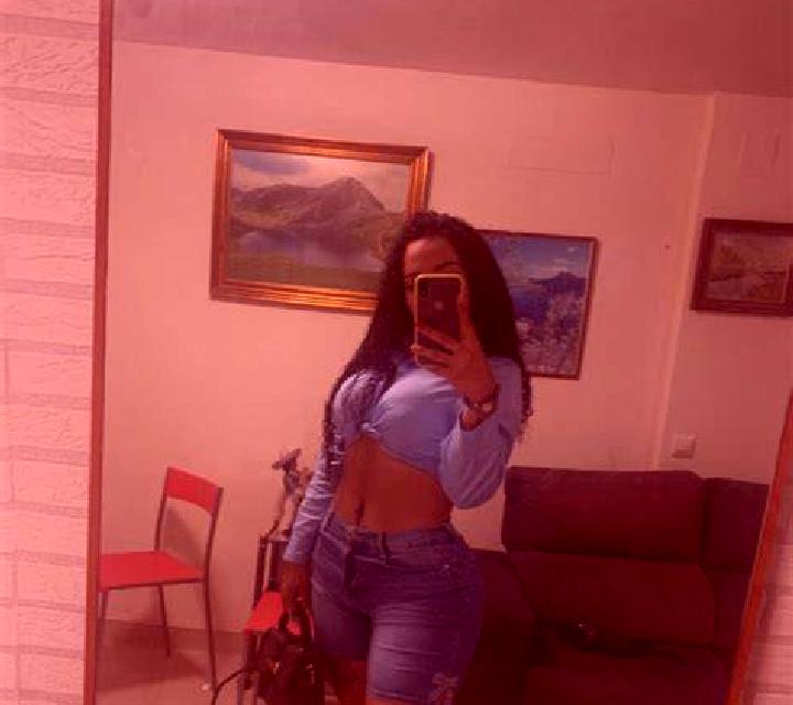 Aurora 2 Villa Alemana escort