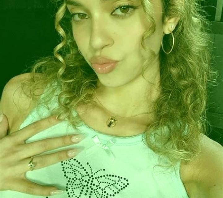 Daniela Quilleco escort
