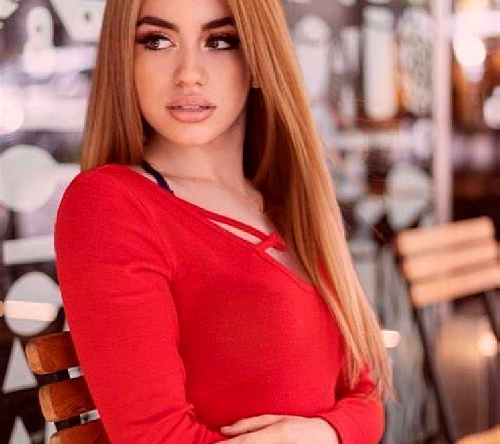 Karis 2 Castro escort